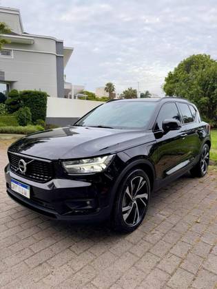 VOLVO XC40 1.5 T5 RECHARGE R-DESIGN GEARTRONIC